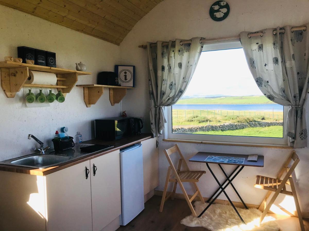 The Snuggly Sheep Shepherd Hut Farm Stay Ballyshannon Zewnętrze zdjęcie