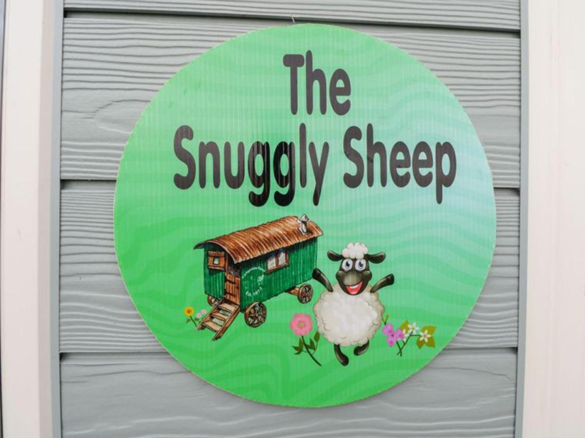 The Snuggly Sheep Shepherd Hut Farm Stay Ballyshannon Zewnętrze zdjęcie