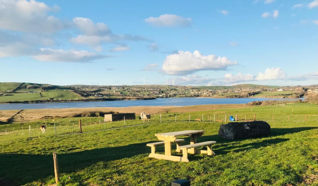 The Snuggly Sheep Shepherd Hut Farm Stay Ballyshannon Zewnętrze zdjęcie